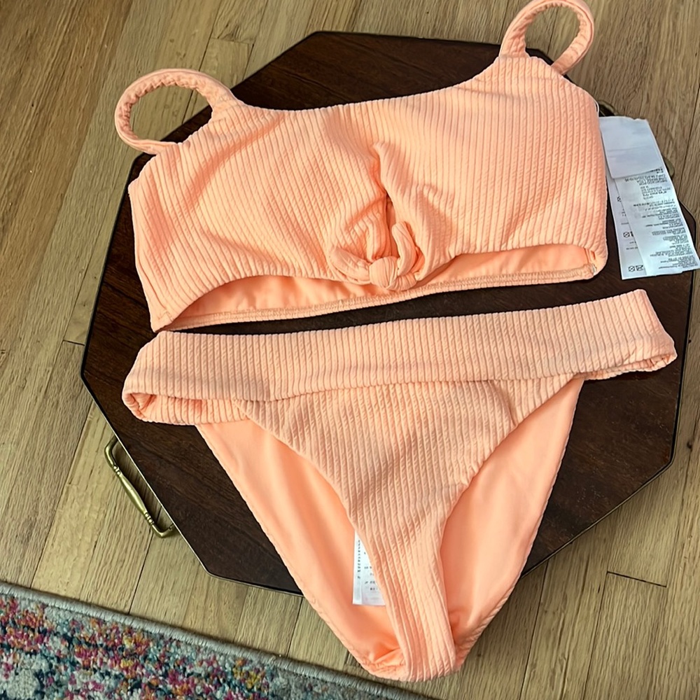 Billabong swim top and bottom